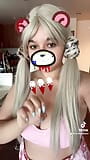 Linda sexy egirl vainilla Faith Ardalan en sombrío El oso cosplay tiktoks snapshot 6