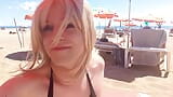 Nach’m Strand wird’s heiß! Blowjob, Footjob mit Tranny Girl! Zweimal abspritzen! snapshot 1