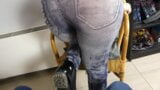 Cái mông lớn của chị kế tôi trong chiếc quần legging rất chặt chẽ muốn đụ! snapshot 5