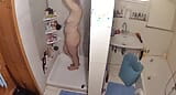 Betrapt op het nemen van een douche snapshot 9