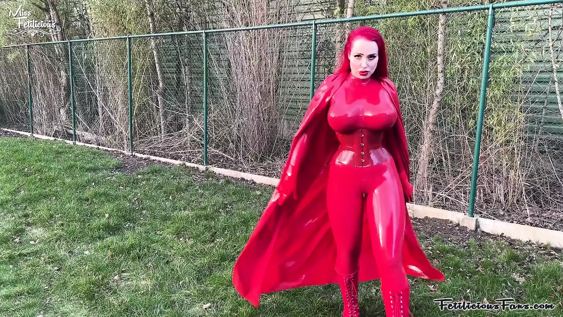 la-supereroe-in-lattice-miss-fetilicious-xhamster