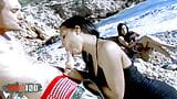 Krásná malá tahitská dívka oldia paris dostane svou mokrou kundičku ošukanou na španělské pláži snapshot 3