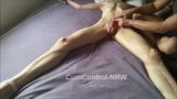 Twink control de semen burlas explosiva corrida snapshot 10