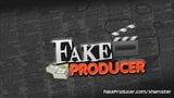 Fakeproducer trickst zierliche Latina zum Casting-Blowjob aus snapshot 1