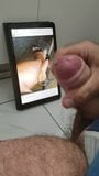 Masturbation et éjaculation sur les pieds snapshot 1