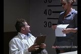 Blond brud skruvad av läkare på sitt kontor snapshot 1