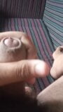 Une belle-mère surprend une bite en train de trembler dans une culotte de soutien-gorge dans la salle de bain puis se fait lécher la chatte - porno avec une voix hindi claire snapshot 8