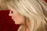 Sexy blonde Saana masturbeert alleen en bevredigt haar geile kut snapshot 14