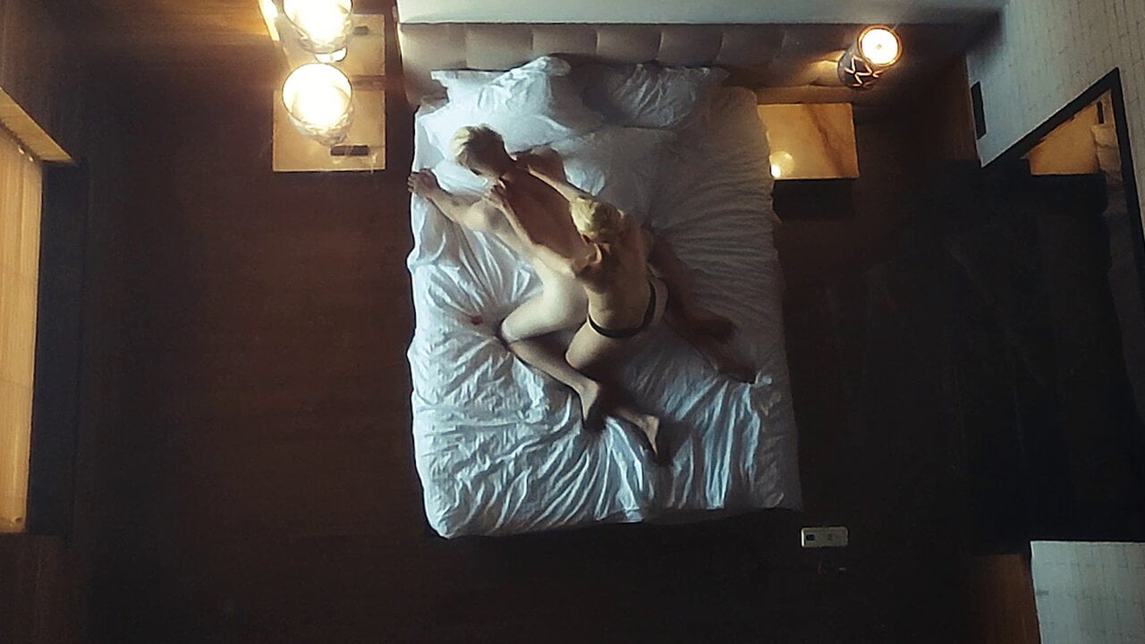 Hidden cam pegging