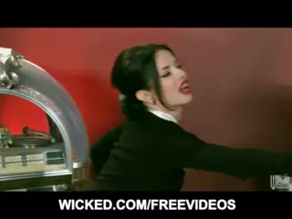 Free watch & Download Veronica Avluv deepthroats a fat cock
