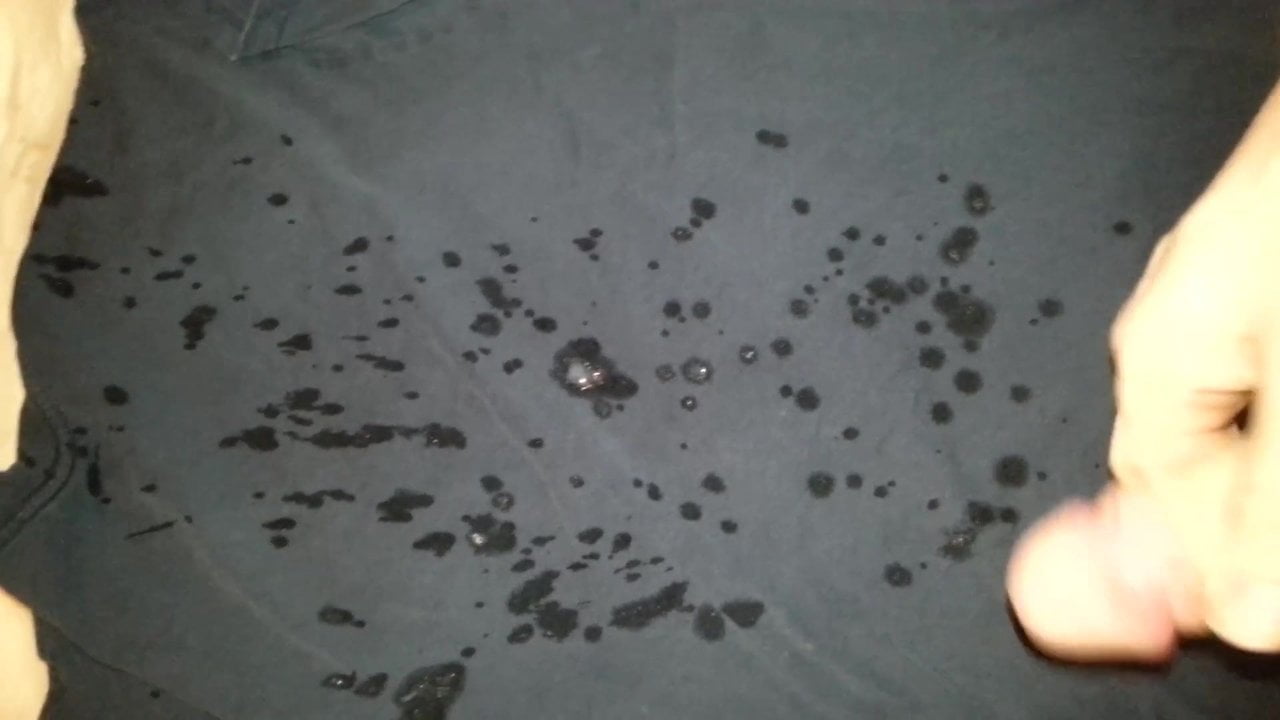 Redhead Covers His Shirt in Cum: Gay Skinny Porn | xHamster