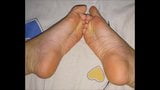 Noulita moves her sexy (size 37) feet, part 14 snapshot 10