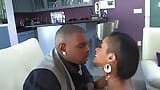 Skin Diamond adore gagner du sperme avec. Skin Diamond, Rico Strong - MILF pervers et ados snapshot 5