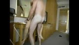 Amateur asiático esposa corre muy bien en motel snapshot 10