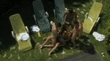 Mooie Aziatische in gangbang buitenshuis snapshot 6