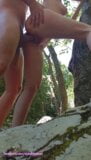 Creampie, baise en plein air snapshot 5