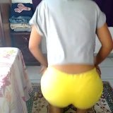 Gostosa Rebolando Shortinho Amarelo Socado snapshot 8