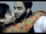 Pakistani guy Molvi kisses girlfriend snapshot 4