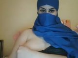 Hijab-Mädchen, Titten-Touch snapshot 2
