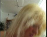 Blonde Milf im Pornstudio gebumst snapshot 17