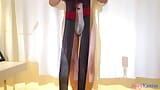 Sisk 内衣系列 第11集：穿着红色吊袜带图案的开裆黑色连裤袜 snapshot 1