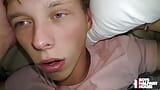 Schwanzhungriges teen Danny Shine entleert ältere creep's eier pOV snapshot 8