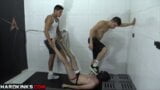 Hardkinks.com - dominato sotto la doccia 3 snapshot 4