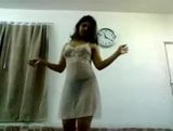 Sexy Arab girl dancing snapshot 3