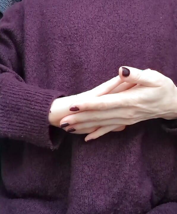 Soothings hand motions ASMR video