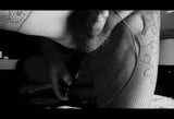 おもちゃアナルディルド黒のランジェリーナイロンを履いた弱虫クロスドレッサー snapshot 8