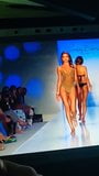 Daniela lopez osorio runway homenaje snapshot 8