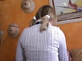 Blonde tiener uit Frankrijk krijgt twee harde pikken om mee te spelen! snapshot 5