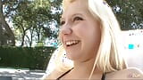 Rubia lesbiana es encantadora milf y rubia experimentada para lamer coño y sesenta y nueve snapshot 4