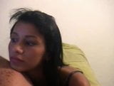 Menina filipina gostosa brincando com sua buceta snapshot 1