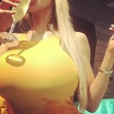 Tits and drink snapshot 4