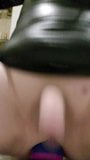 Giovane femminuccia Aimee con un dildo di orgoglio snapshot 9