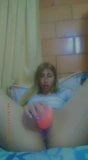 Nena colombiana jugando con juguete - parte 1 snapshot 10