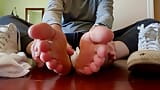 Pieds, chaussettes, adoration des pieds, masturbation snapshot 5