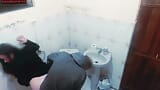 mira lo que pasó en mi bar, la mujer fue al baño y el chico lo siguió! snapshot 11