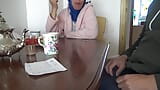 CHOUHA!! FADIHA!! Ich zeige meinen schwanz der marokkanischen oma meines freundes!! snapshot 4