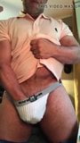 Superbe homme musclé excité snapshot 3