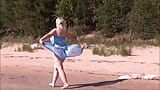 Desnudo en el playa - sexy milf snapshot 9