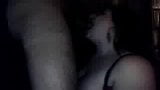 Mollige duivelse teef zuigt pik op webcam snapshot 11