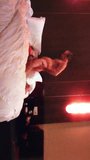 Tang Li tiene orgasmos mientras chupa y folla en la habitación del hotel. snapshot 3