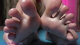 Bôi dầu chân và ngón chân nhỏ nhắn của tôi - xxs pie snapshot 15