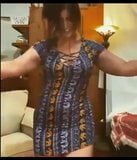 Amatorska arabska dziewczyna tańczy snapshot 1
