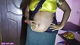 Tamil wife moves and dances obscenely snapshot 2