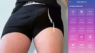 Bắn tinh khổng lồ không cần tay qua đồ lót khít khao | xHamster