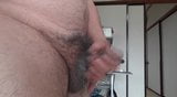 Japanische japanische Masturbation des alten Mannes, erigierter Penis fließt snapshot 10