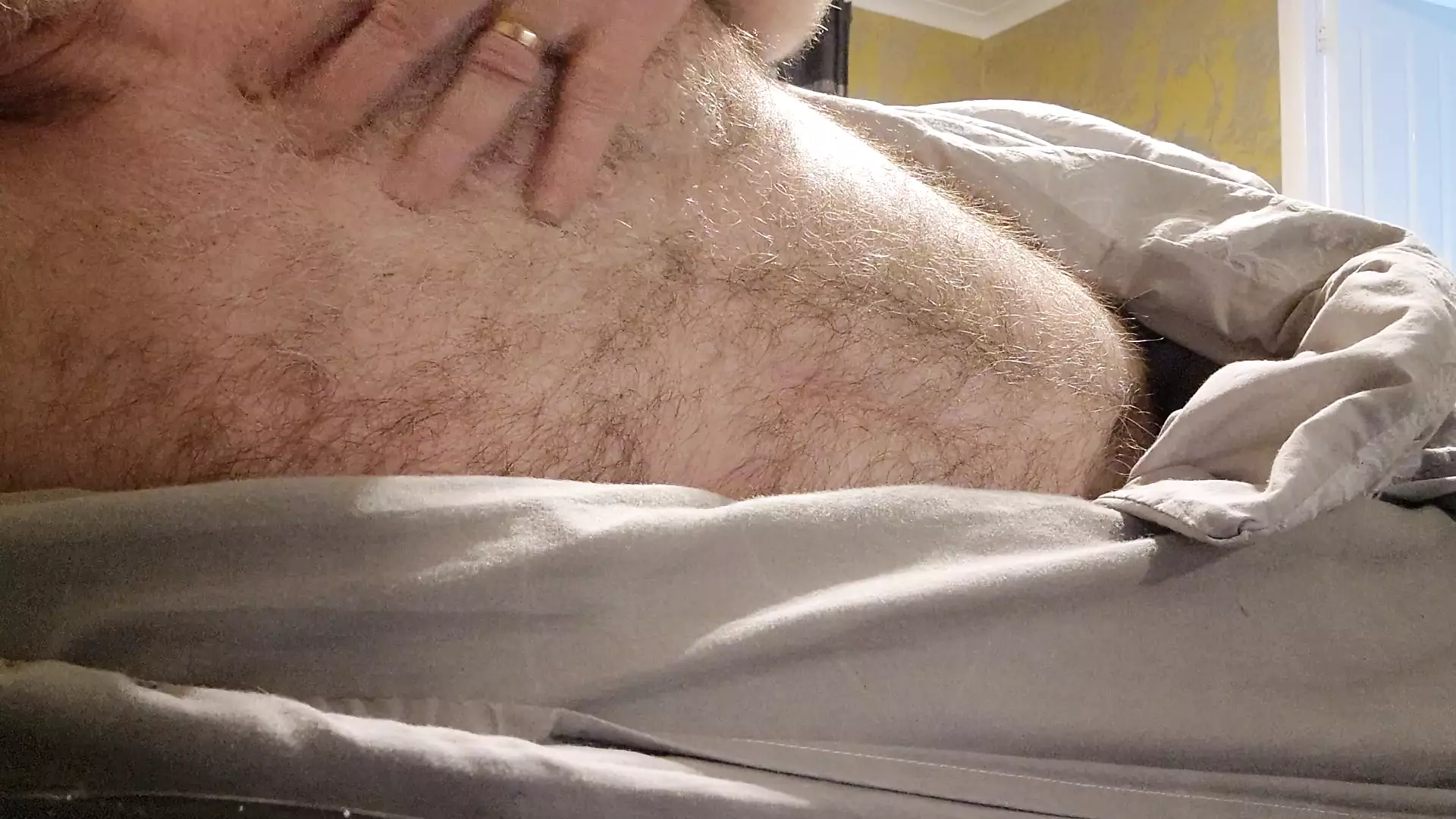 Lite hårig verbal kuk spela innan jag går för min dusch ingen sperma eller orgasm